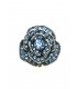 Rozen oorclips met blauwe strass steentjes